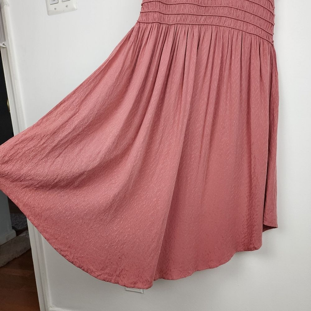 Anthropologie Dress ASTR The Label Midi Dress Sleeveless Smocked Dusty Rose M - Picture 11 of 15